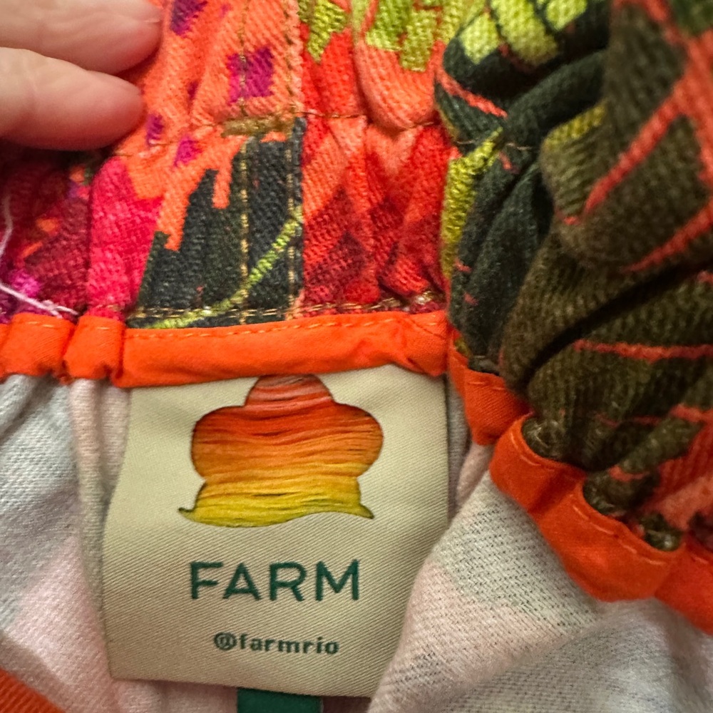Farm Rio Women's High Rise Paperbag Shorts in Orange Blooming Garden Size: XS - Picture 2 of 13